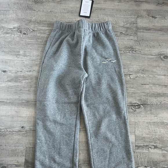 Brand new grey sweatpant - Picture 2 of 3